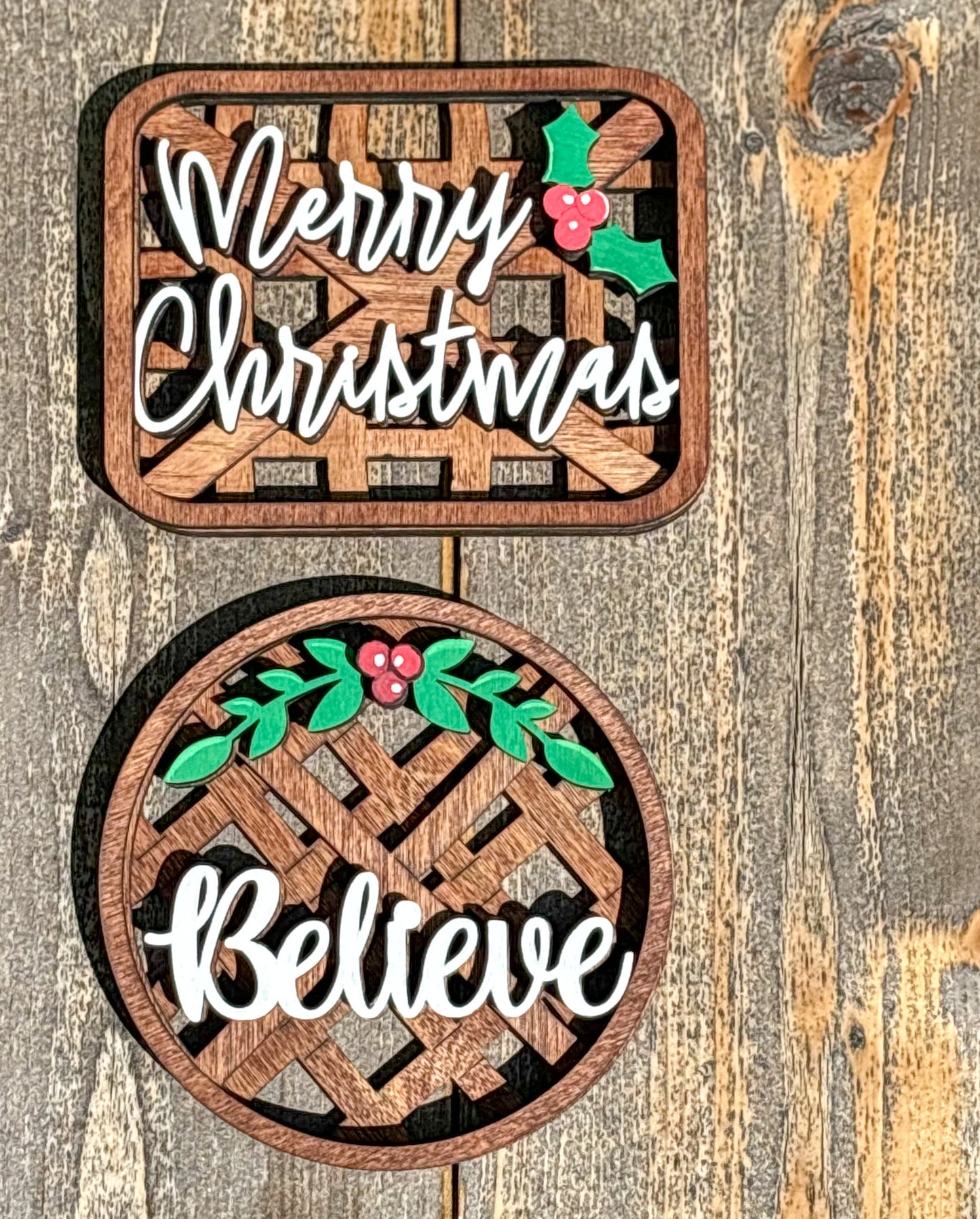 🎄 Merry Christmas & Believe Tobacco Basket Ornaments 🎄 .