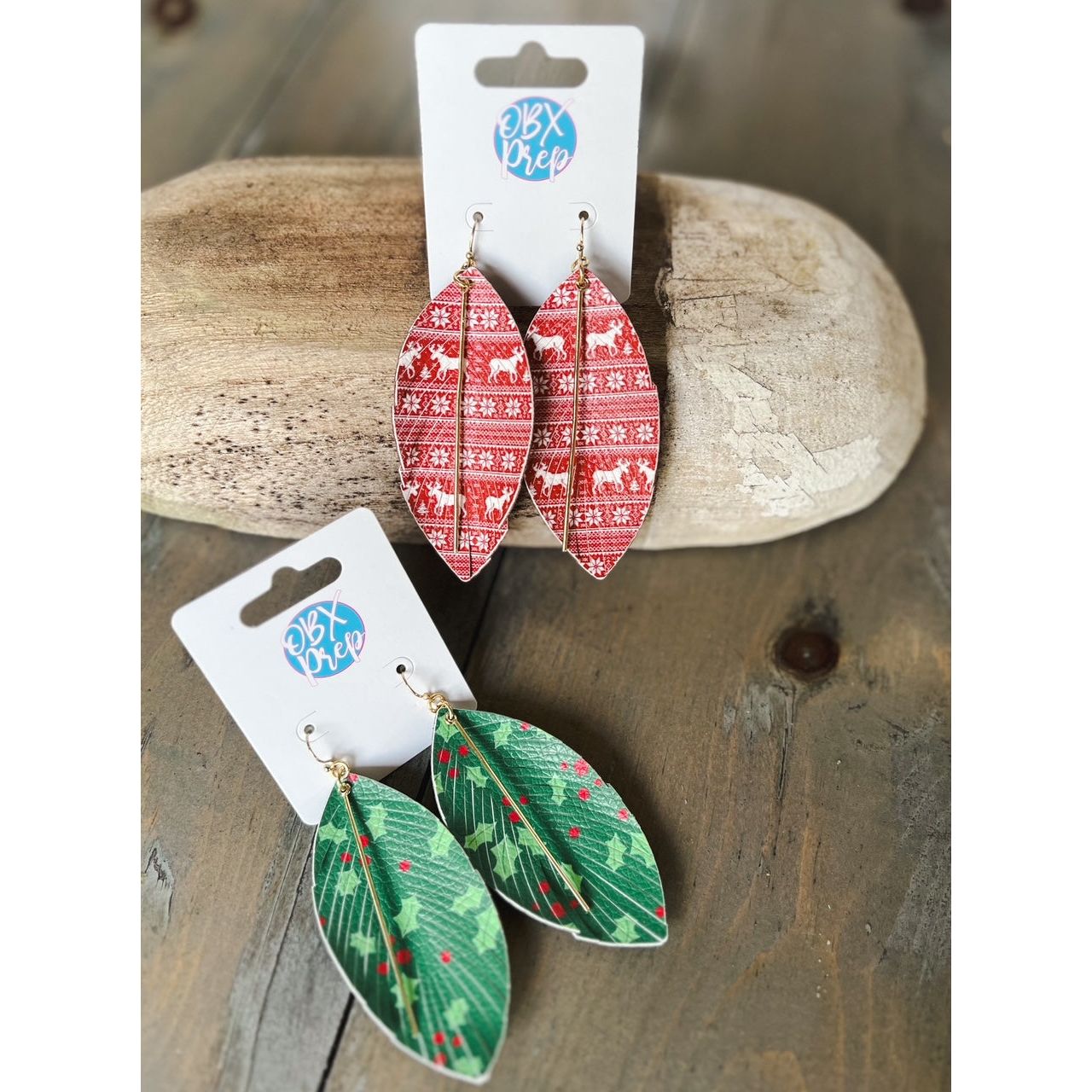 Christmas Print Leaf Faux Leather Dangle Earrings - OBX Prep