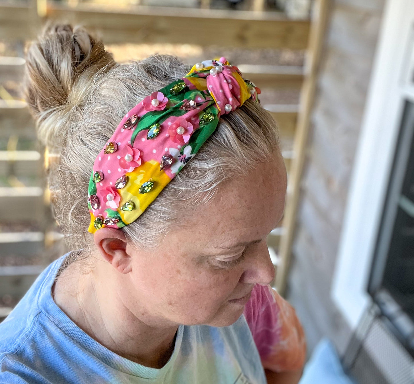 Julie Lemons and Floral Pink Pearl and Seed Beaded Top Knot Headband S