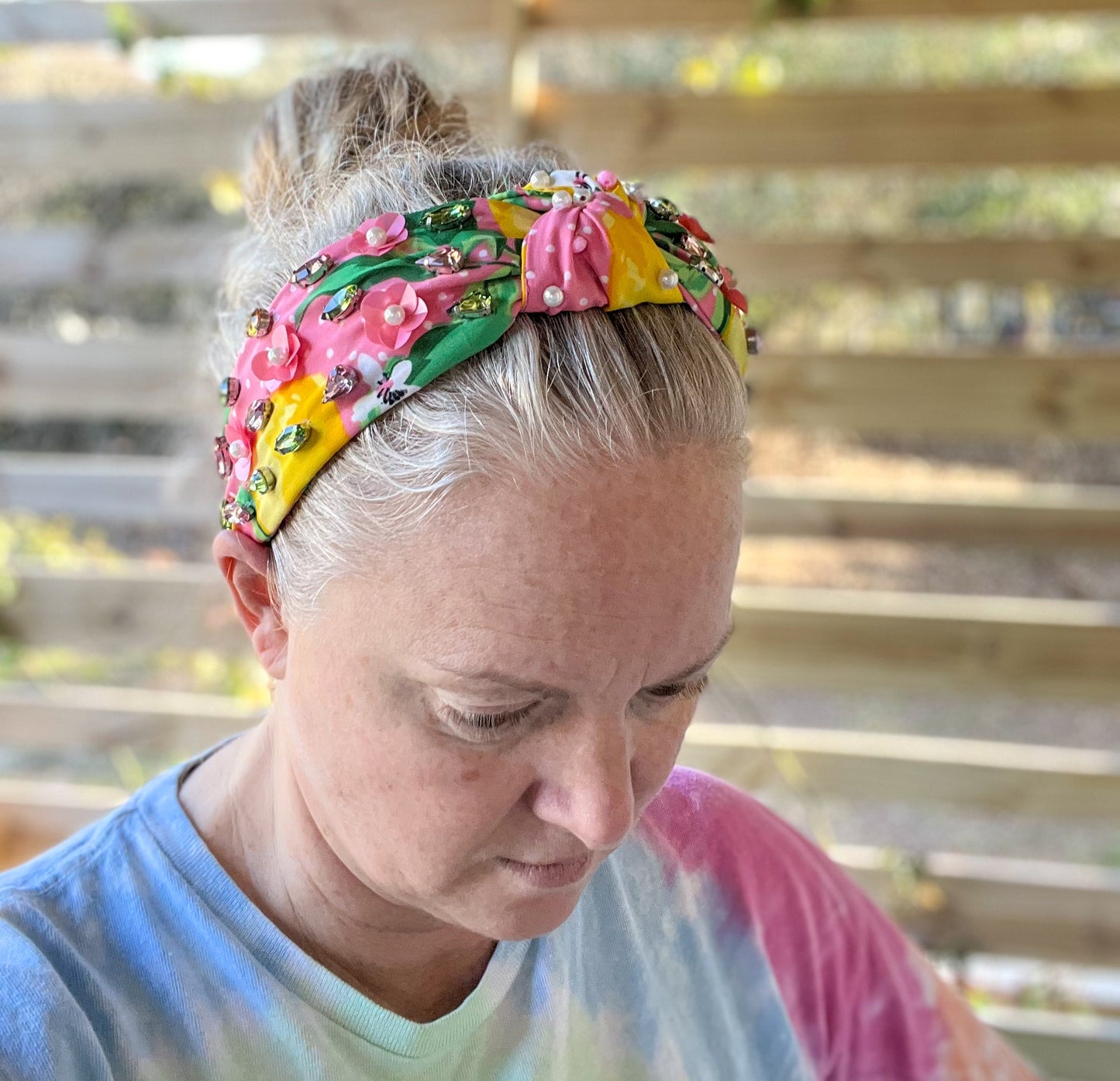 Julie Lemons and Floral Pink Pearl and Seed Beaded Top Knot Headband S