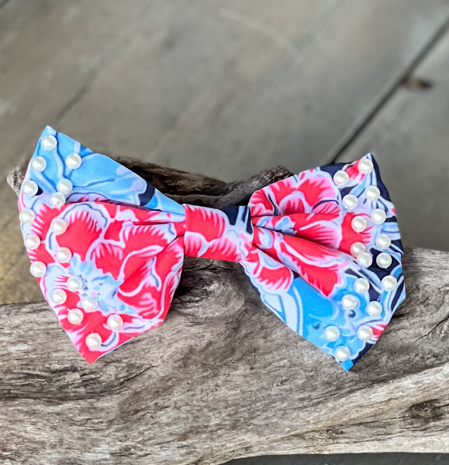 Patriotic Chinoiserie Floral Beaded Hair Bow Clip.