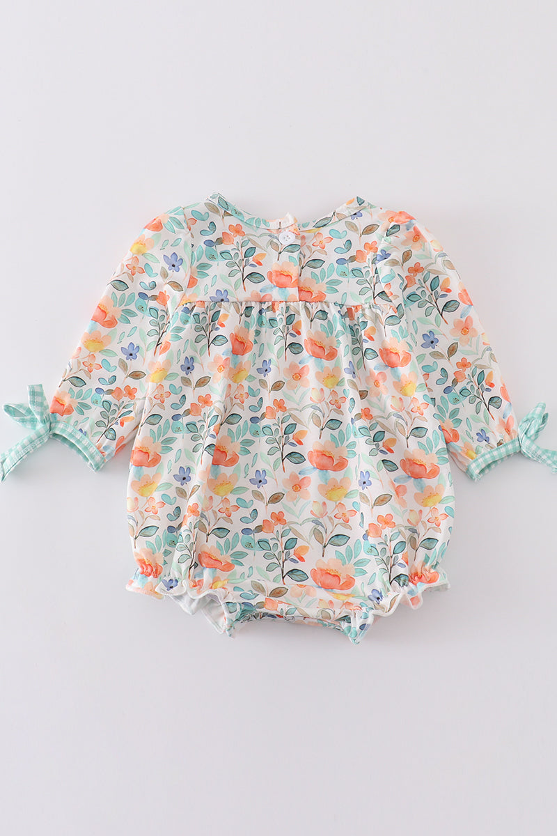 Green watercolor floral ruffle bubble